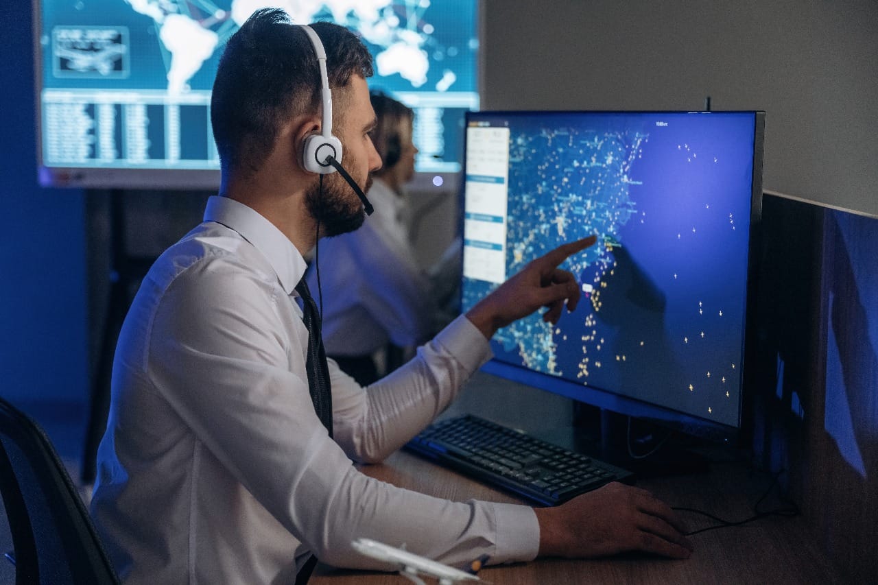 Why UAE Businesses Are Switching to Cloud PBX: Cost Savings & Flexibility